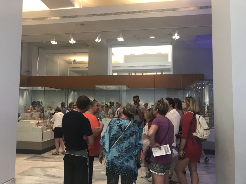 Archaeological Museum of Heraklion: Guided Walking Tour - Entering the Heraklion Museum: what the 90 minutes really means