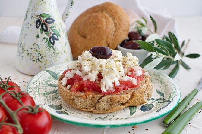 Cretan Flavors - Cooking Lessons and Wine Olive Oil Tasting - Wine Tasting: Local Grapes and How to Think Like a Cretan