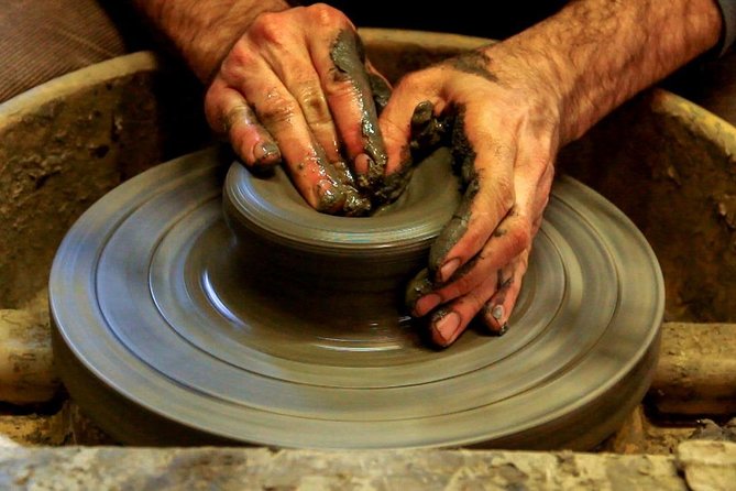 Cretan Stories – A Journey Through History and Tradition - Tsikalario Cretan Ceramics: Watching Clay Become an Object with Mrs. Helen