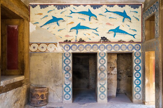 Crete: Knossos Archaeological Site Ticket - Knossos in plain terms: the palace, the labyrinth, and what you can still see