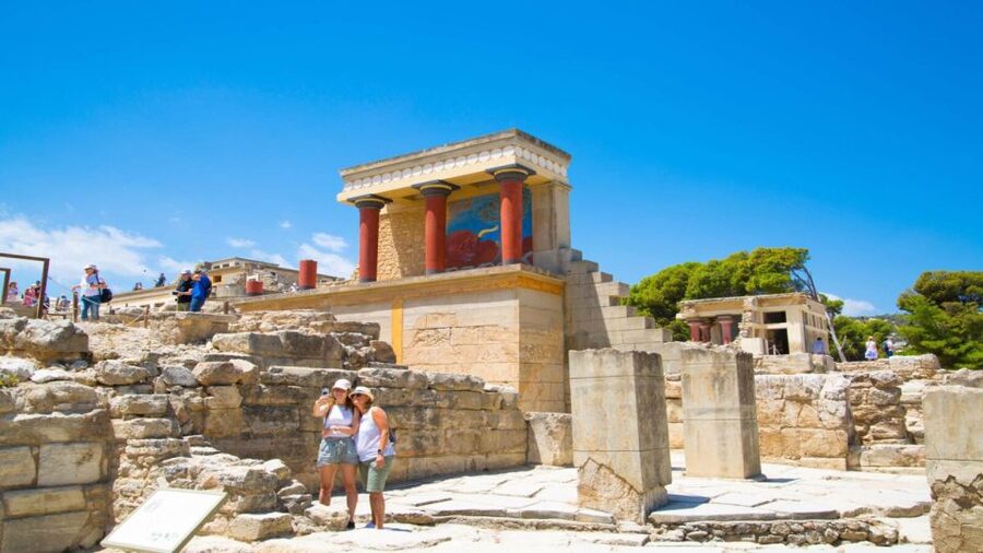 Crete: Knossos E-Ticket with Audio Guide & Optional Museum - Key points at a glance