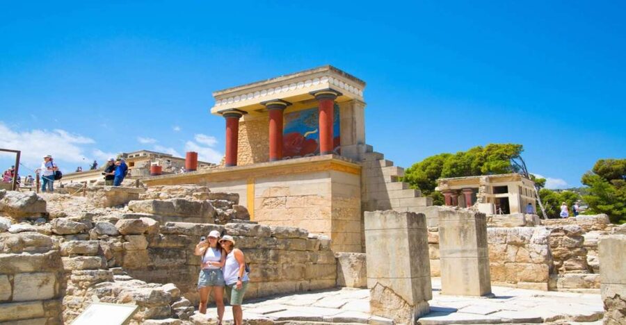Crete: Knossos E-Ticket with Audio Guide & Optional Museum - e-Ticket and Audio Setup: Your 1-Day Shortcut