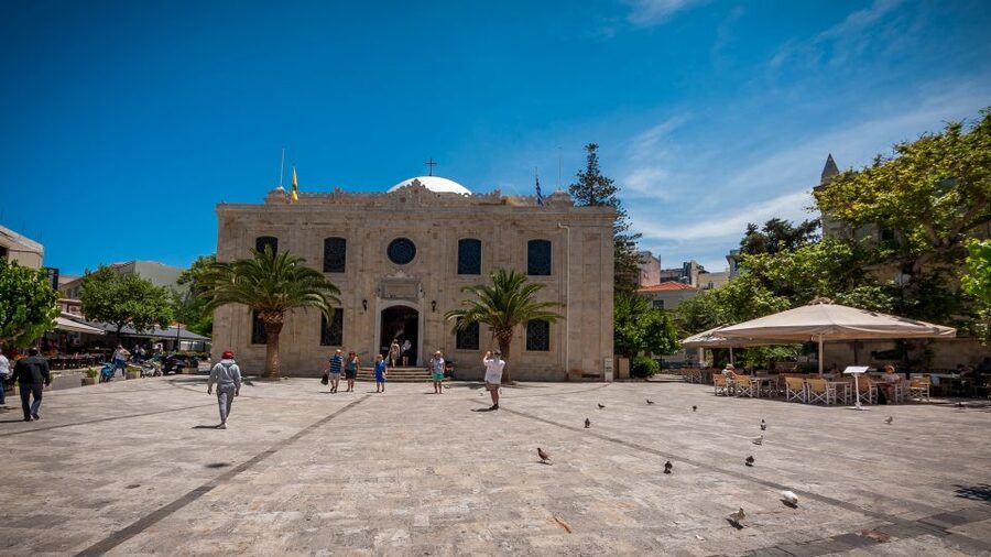 Crete: Knossos Palace, Heraklion City, Market Guided Tour - Comfort and practical tips for a smoother day