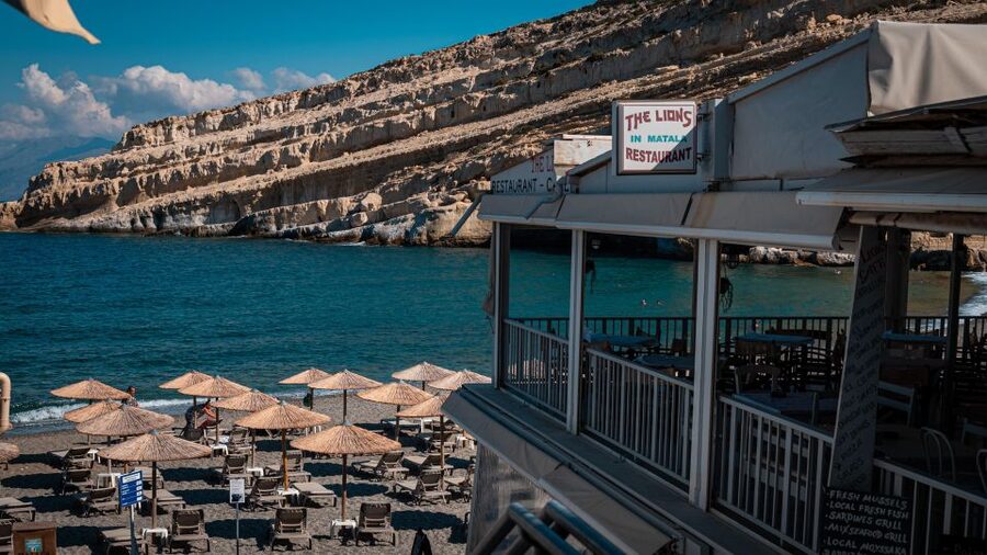 Crete: Matala Hippie Caves - Timing and the return: what to plan for