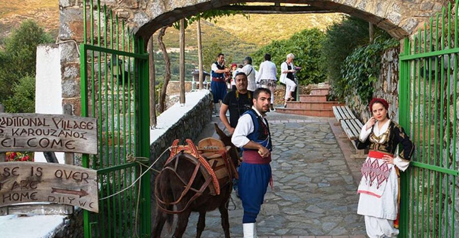 Crete: Traditional Dance Show and Buffet Dinner with Wine - The Dinner in the Tavern: buffet food and unlimited wine