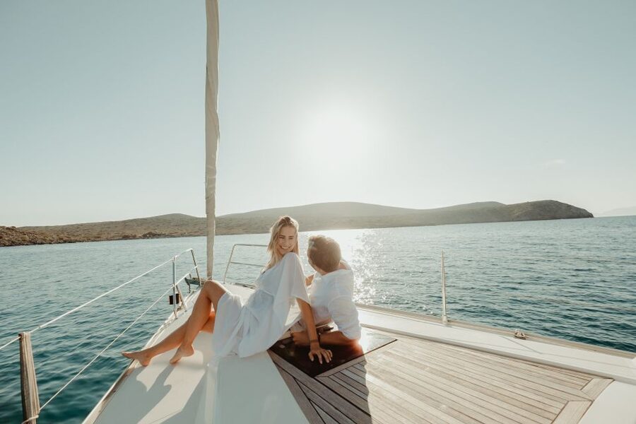 Dia Island: Semi-Private Full Day Sailing Trip with meal - Dia Island From Heraklion: A Short Sail That Sets the Mood
