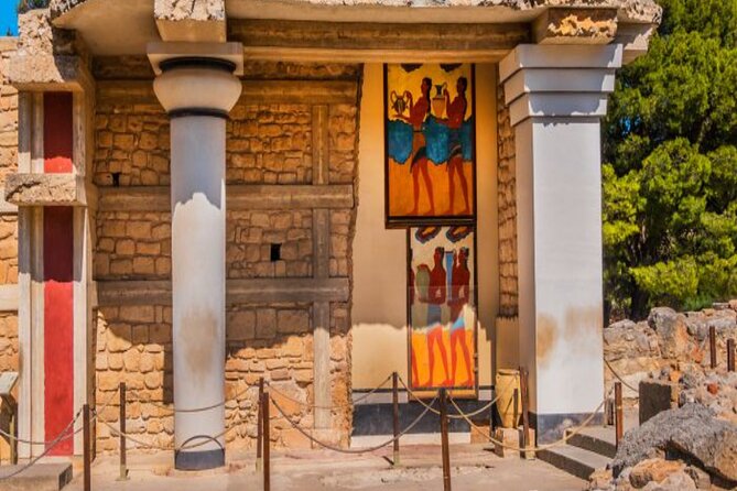 Ecobike-Knossos Palace-Wine tasting-Olive oil tasting - Knossos Palace visit: what 2 hours gets you (and what costs extra)