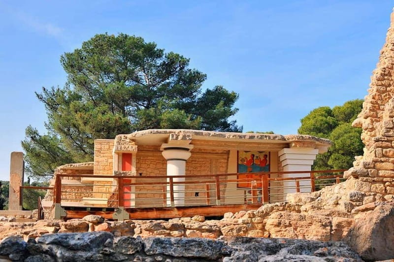 From Chania & Rethymno: Knossos Palace & Heraklion City Tour - Morning pickup and the air-conditioned bus ride across Crete