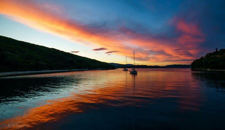 From Heraklion: Sunset Cruise to Dia Island - Dia Island time: snorkeling, swimming, wine, and a cedar-tree walk