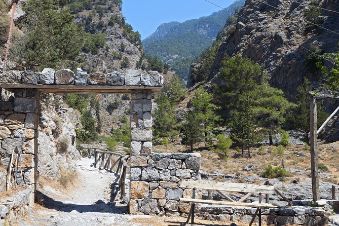 Full Day Samaria Gorge 10-Mile Walking Tour - Agia Roumeli Finish: Lunch on Your Own and the Boat Clock
