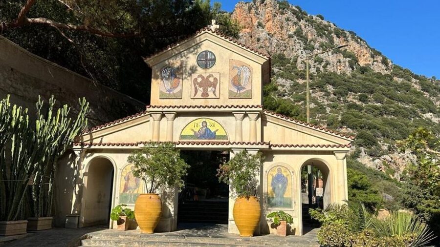 Full Day trip to Spinalonga and Lasithi Plateau Land of Zeus - Price and logistics: what you’re paying for in this private group day