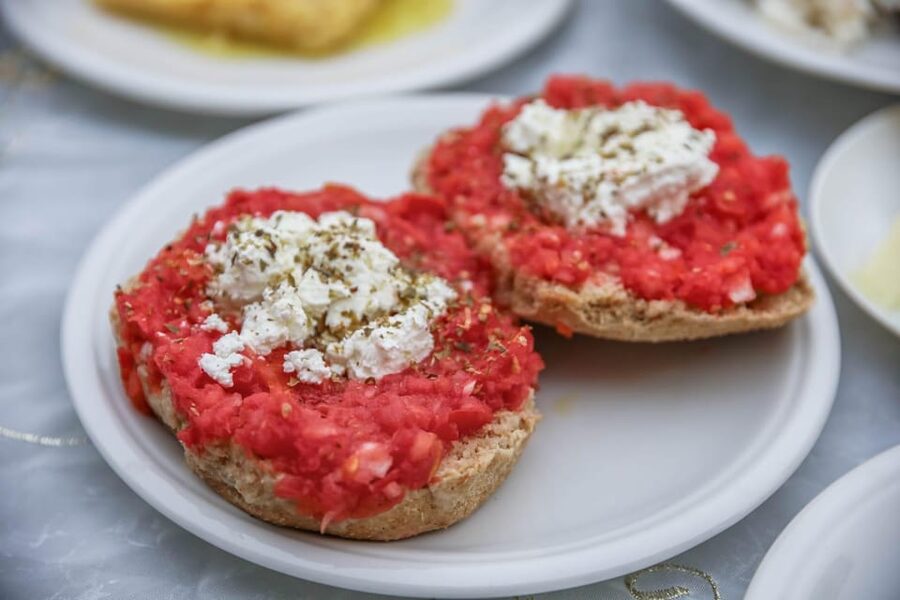 Heraklion City: Greek Food Tasting Walking Tour - A 4-hour menu walk through Heraklion’s food culture