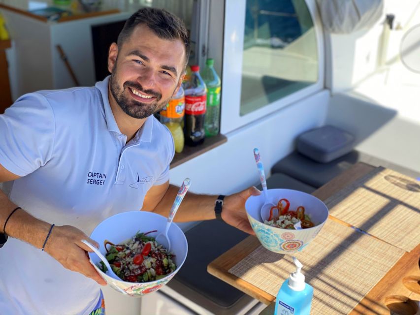 Heraklion: Dia Catamaran Tour - Lunch, Open Bar & Snorkeling - Practical tips before you go