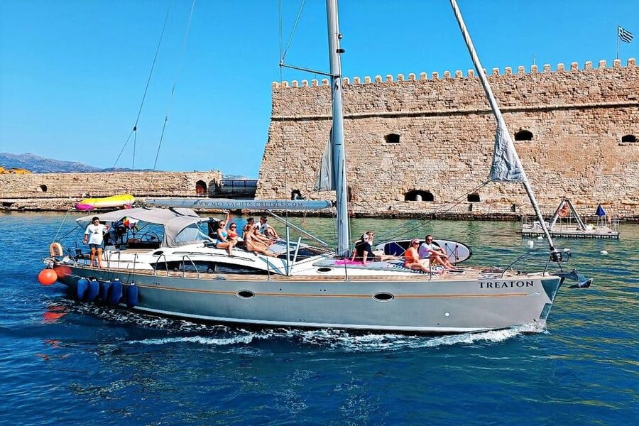 Heraklion: Dia Island Luxury Sailing Trip with Meal & Drinks - What to bring (and what to avoid) so the day stays effortless