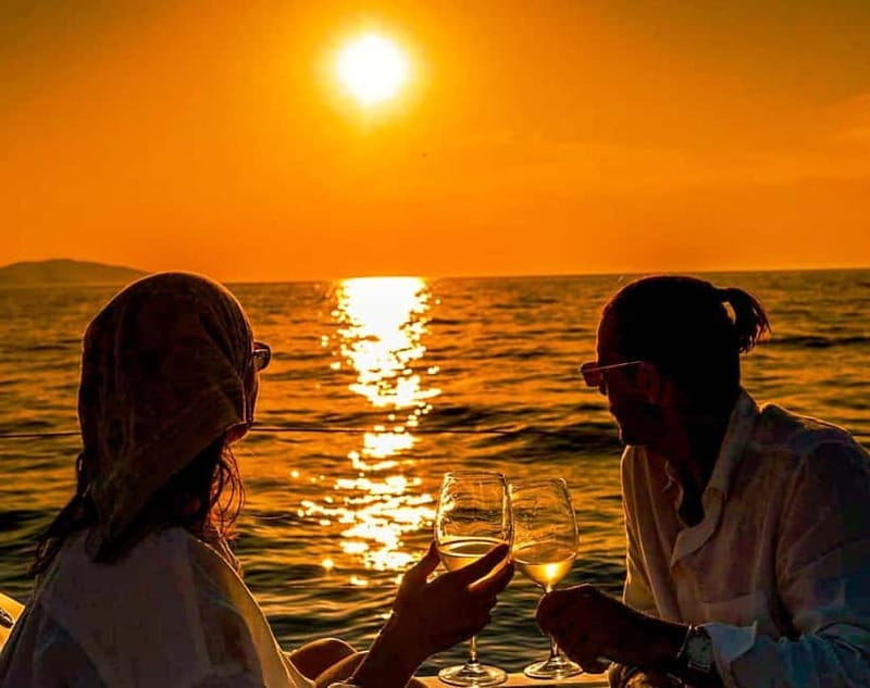Heraklion: Dia Island Sunset Boat Tour with Dinner - Dia Island sunset cruise: does $77 feel worth it?