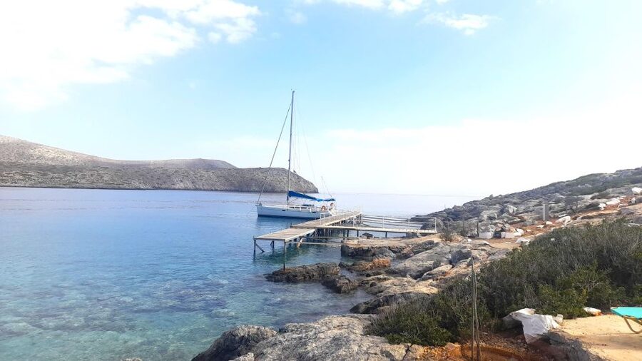 Heraklion: Dia Island Sunset Boat Tour with Dinner - Dia Island and Saint George Bay: snorkeling, fishing, and SUP in real time