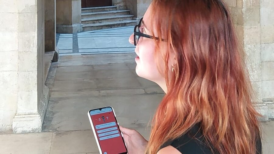 Heraklion: Family Zorba Treasure Hunt with Food Stop - St Mark Basilica and the 1866 shopping stop: where the hunt meets real life