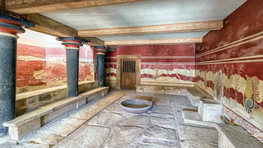 Heraklion: Knossos Palace Guided Tour Half Day - Minos, Legends, and the Palace’s Theatre Atmosphere