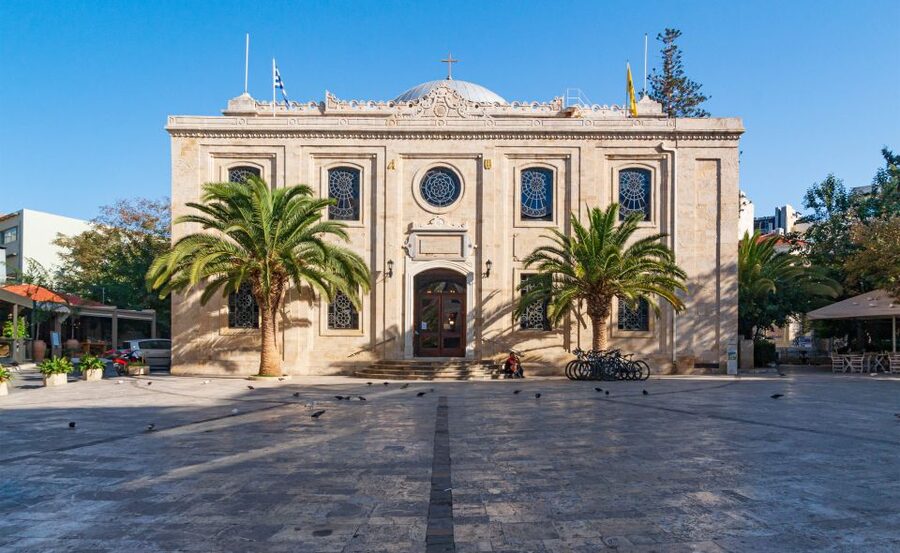 Heraklion: Mobile Self-Guided Audio Sightseeing Tour - Key points to know before you go
