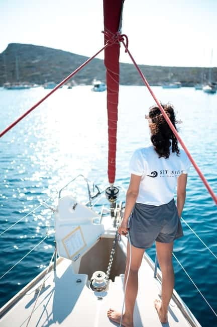 Heraklion: Sailing Trip to Dia Island with Lunch & Swimming - Saint George Bay at Dia: snorkeling, swimming, fishing, and SUP