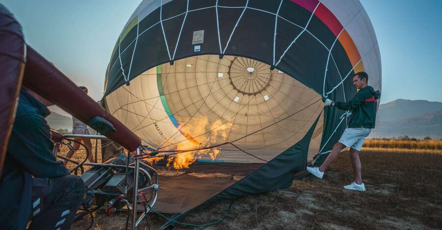 Heraklion: Sunrise Balloon Flight & Sunset Catamaran Cruise - Heraklion or Hersonissos Port: Switching From Mountains to Open Water