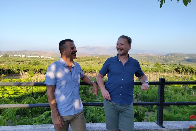 Heraklion SUV Private Guided Wine Tour with Lunch - Stop 3 at Lyrarakis Winery: Vineyard Views, 6 Wines, and Lunch Pairing