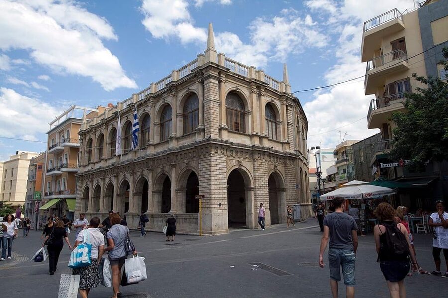 Heraklion Through Local Eyes – A Walking Experience - The Urban Forest Reset Inside a Busy City
