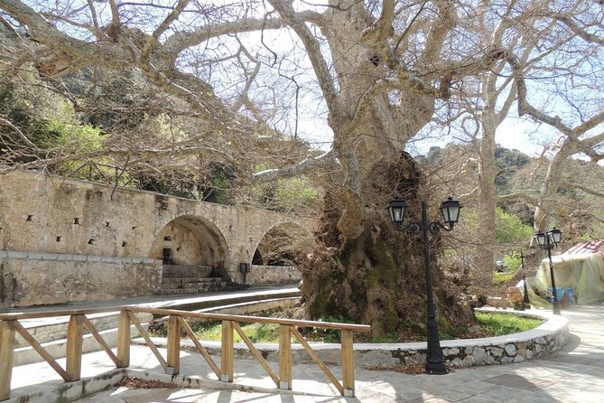 Knossos & Lasithi Plateau: Zeus Cave,Villages, Olive Oil Tour - Mochos: the easy ending that feels like real life