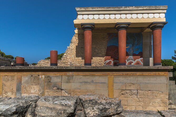 Knossos Palace and Arch. Museum of Heraklion Tour - Heraklion Archaeological Museum: the payoff stop after Knossos