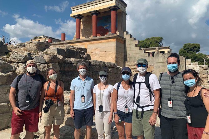Knossos Palace and Arch. Museum of Heraklion Tour - Reconstructions at Knossos: how to look smart while you’re there