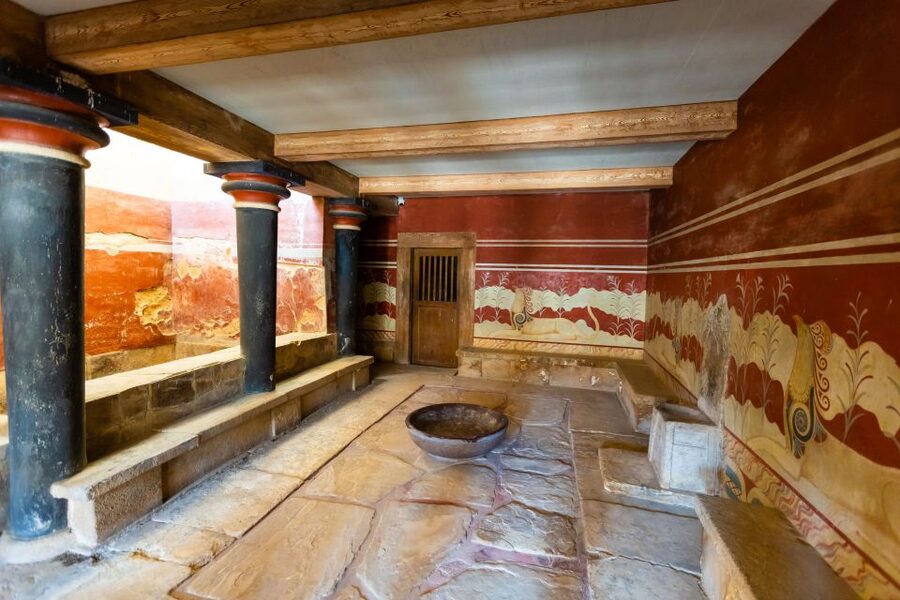Knossos Palace: E-ticket with Audio and Heraklion City Tour - Navigation tips when directions feel tricky