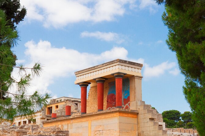 Knossos Palace & Historical Heraklion City Tour, with Old Market - The optional Archaeological Museum: when it’s worth paying extra