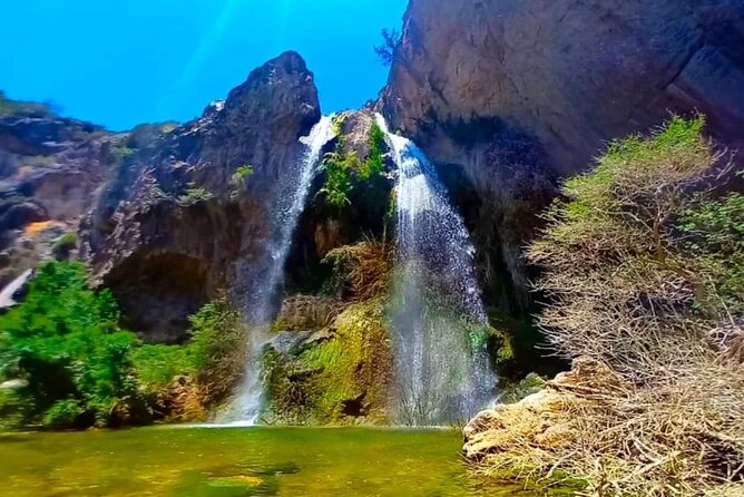Matala Beach, Caves, and Winery Full-Day Tour from Heraklion - The 4WD Mercedes Vito ride and the day’s pace