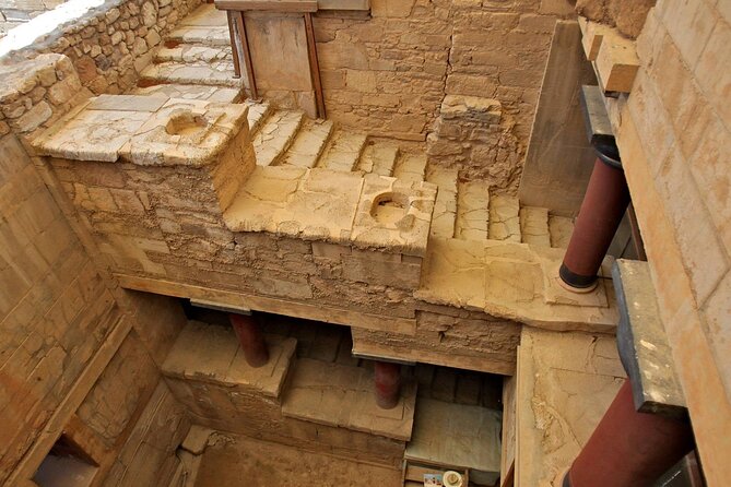 Minoan Crete from 3.000 BC: Knossos Palace & Museum with Wineries from Heraklion - A private Crete sampler: Minoan ruins plus wine, in one day
