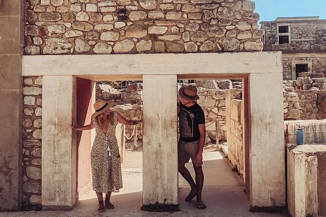 Minoan Crete from 3.000 BC: Knossos Palace & Museum with Wineries from Heraklion - Heraklion Archaeological Museum: why the artifacts make Knossos click
