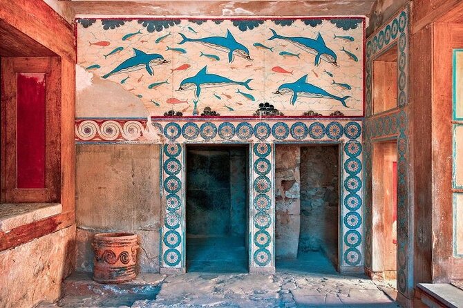 Minoan Crete: Knossos Palace, Winery Visit and Lunch at Archanes - Knossos Palace at 9:00 Energy: Tickets, Timing, and the Guide Choice