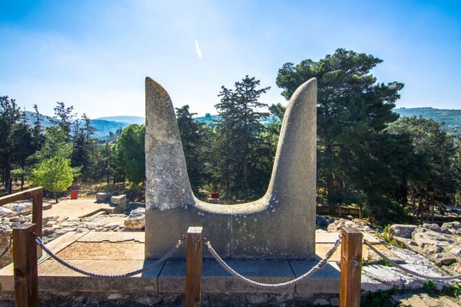 Minoan Path: Knossos Palace, Winery Visit, Lunch at Archanes - Archanes Lunch: Food You’ll Struggle to Replicate Later