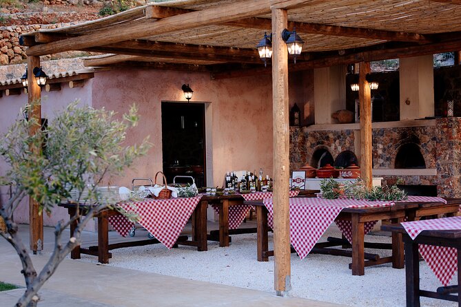 Olive Oil Festival in Cretan Farm with Traditional Dinner - Stop 1 and the Start in Heraklion: When the Timing Feels Like a Real Trip