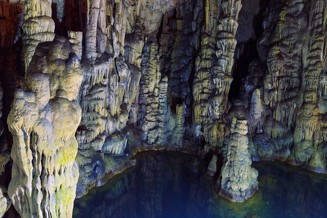 Private Full-Day Knosos, Lasithi Plateau, Cave of Zeus from Rethimno - Krasi and the Writers’ Tree: shade, a drink, and a short wander