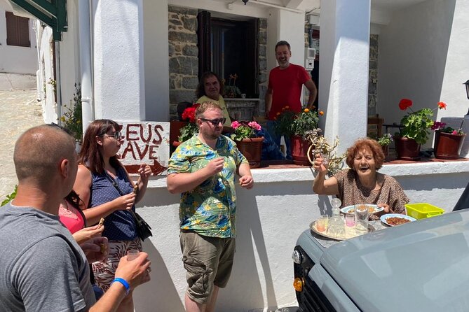 Private Jeep Tour - Zeus Cave - Cretan villages - Sfendili and the sunken village effect at Aposelemis Dam