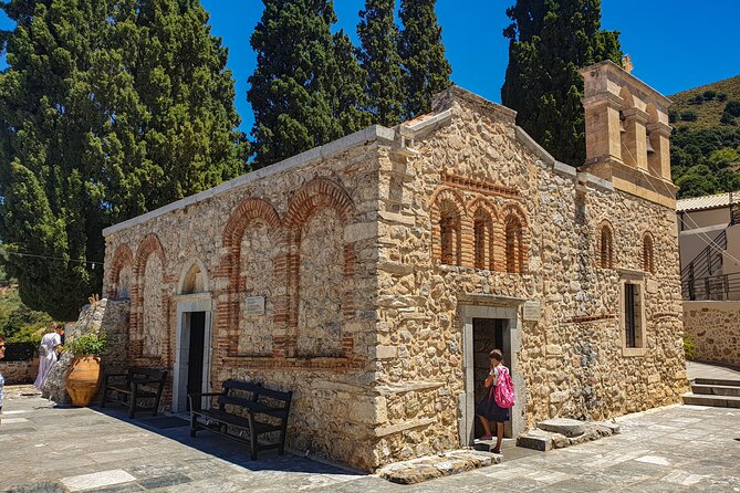 Private Tour of Crete with Knossos Palace and Lassithi Plateau - Who this private day suits best