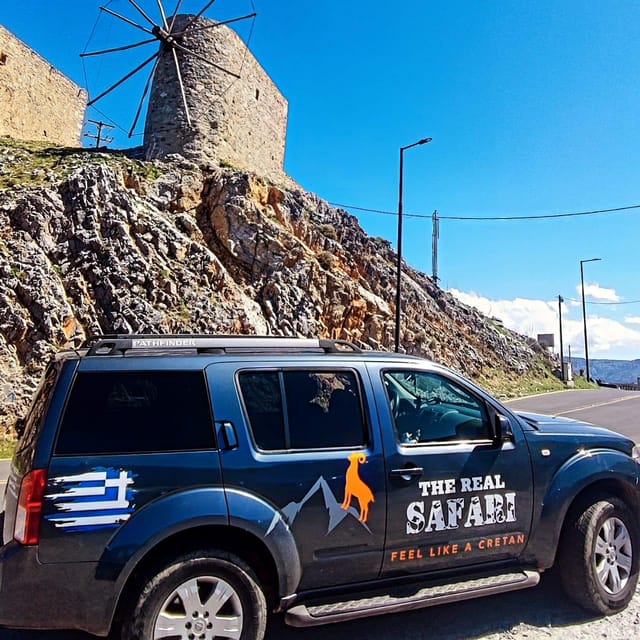 Safari: Juhtas mount,raki and wine distillery,explore crete - Skotino Cave: photo stop first, then a real visit