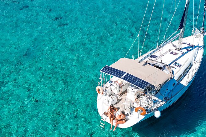Sailing Cruise to Dia Island with Meal and Water Activities - Lunch on board: shrimp linguini, Greek salad, and how the meal fits