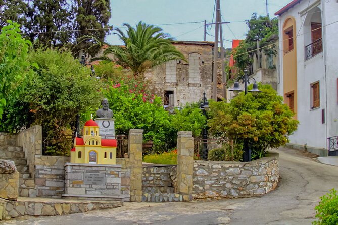 Small Group Eastern Crete Heritage Tour for Cruiseships - Stop 1: Fourni village for coffee, strolls, and traditional streets