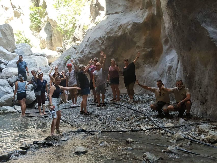 South Crete: Sarakinas Gorge Hike, Swim & Jeep Safari - Sarakinas Gorge: the hike, the food, and the real payoff