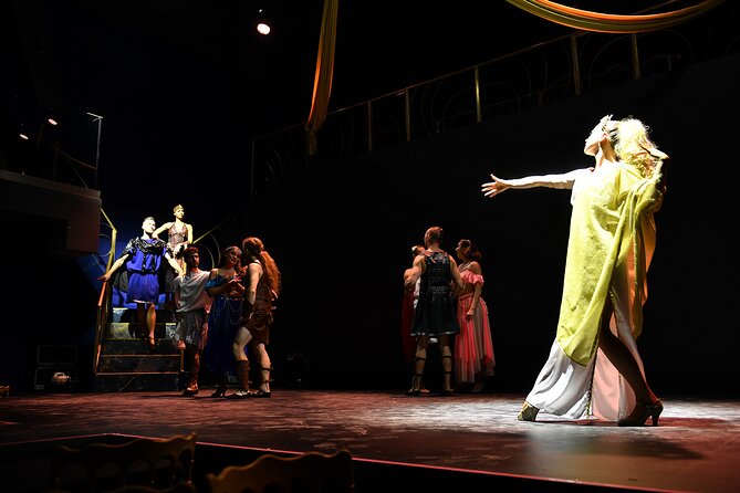 Troy Dinner-Show - The Troy storyline: audience choices and myth-battle energy