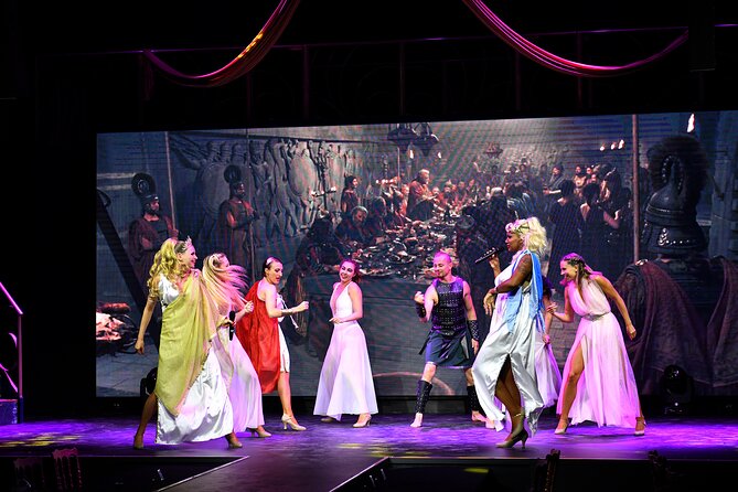 Troy Dinner-Show - Dinner and drinks: what to expect, and how to avoid food stress